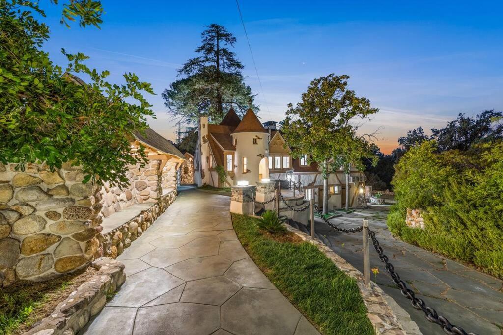 The Magic Castle Appartement Santa Clarita Buitenkant foto
