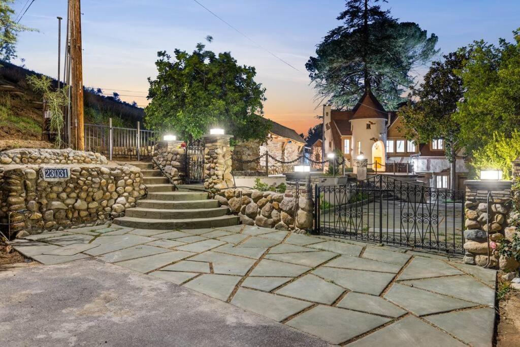 The Magic Castle Appartement Santa Clarita Buitenkant foto