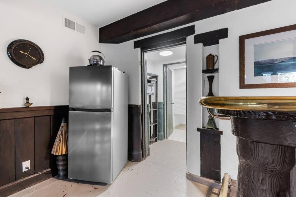 The Magic Castle Appartement Santa Clarita Buitenkant foto