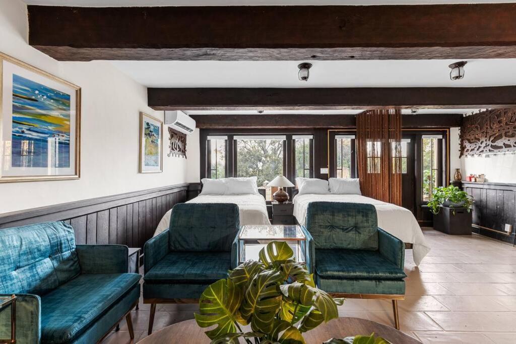 The Magic Castle Appartement Santa Clarita Buitenkant foto