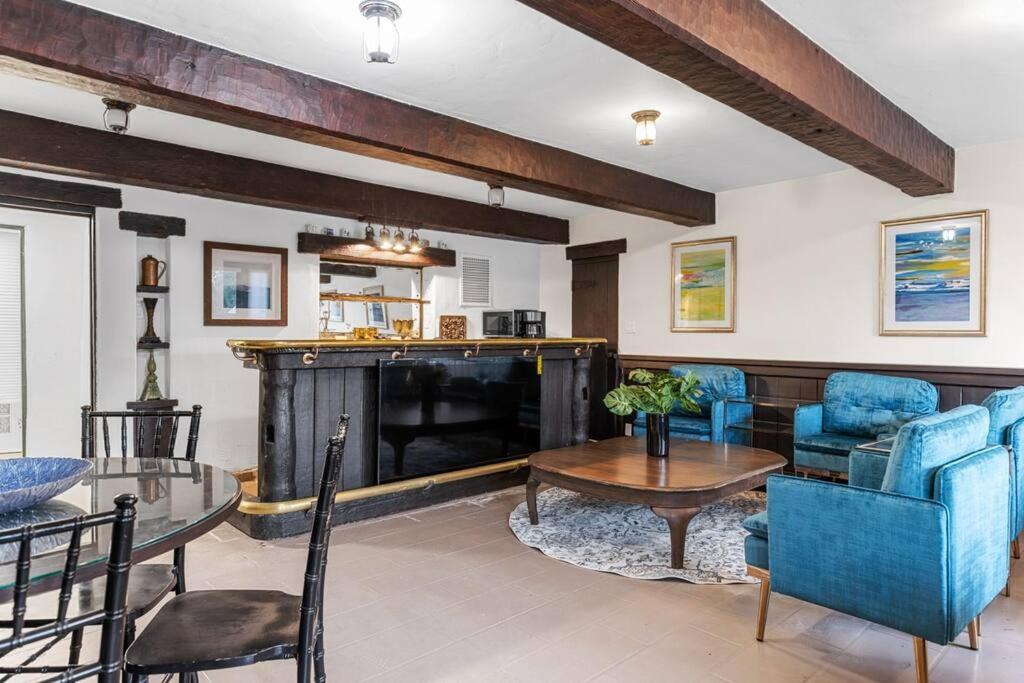 The Magic Castle Appartement Santa Clarita Buitenkant foto